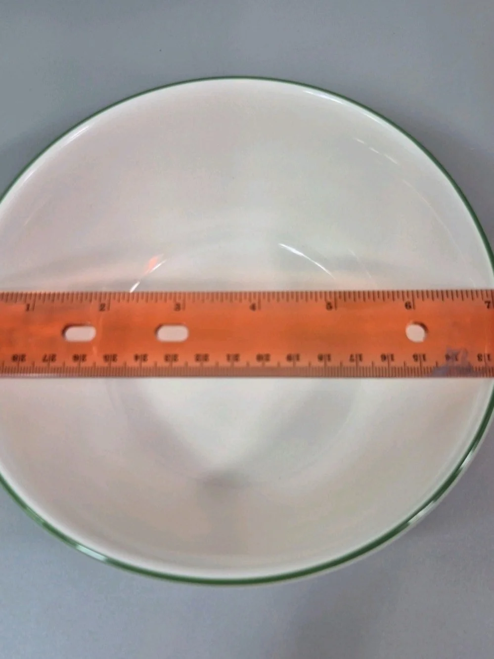 Pfaltzgraff White Stoneware Floral Christmas Bowl Green Rim 7